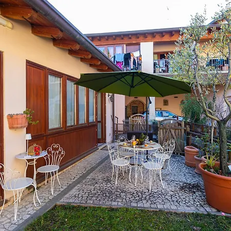 Your Comfort Zone Bgl Apartman Moniga del Garda